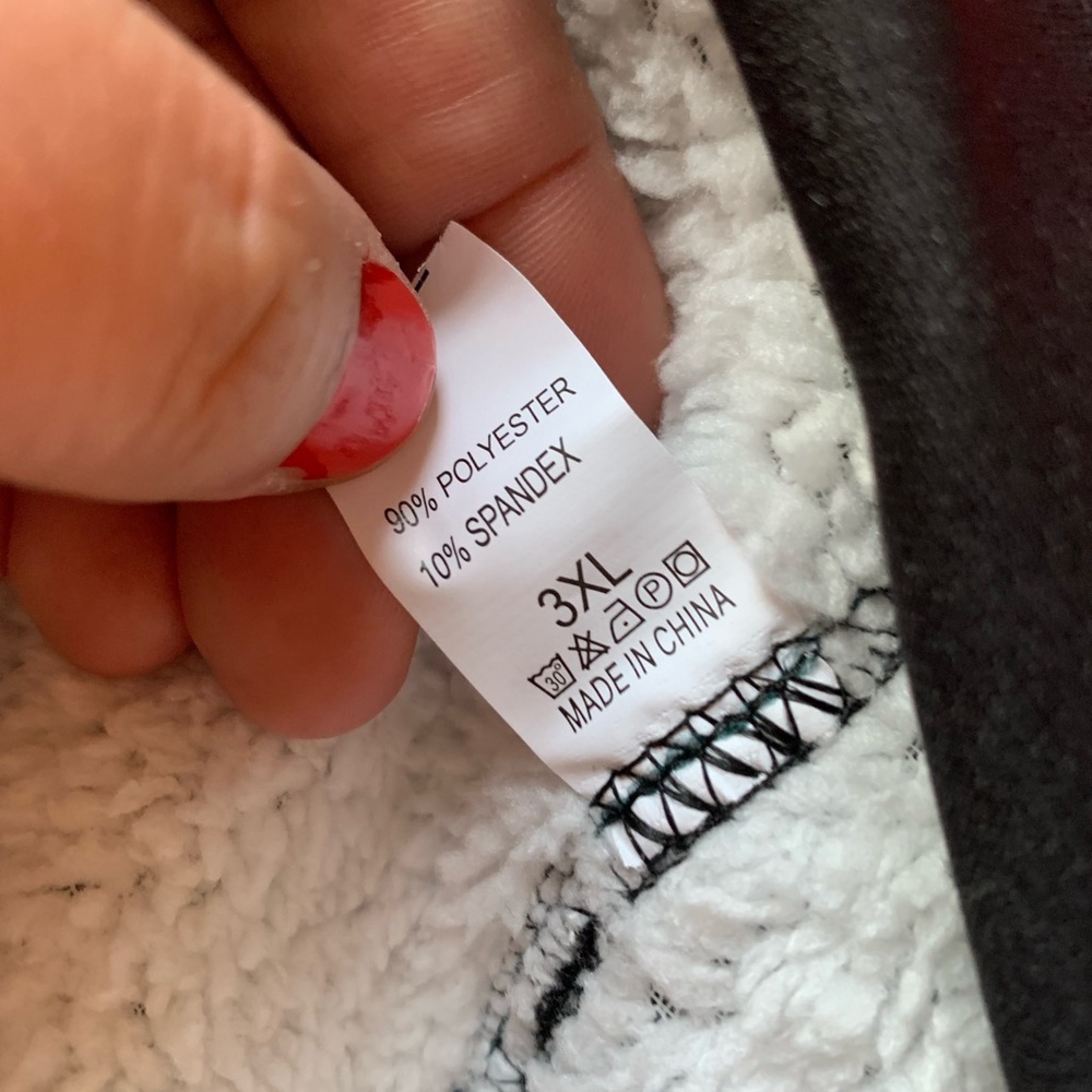 Selling this fleece/wool pants for women